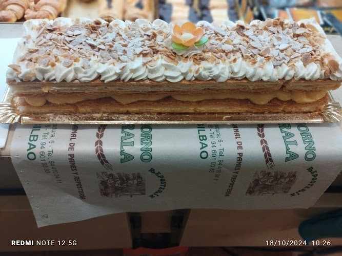 Fotografia tomada fuera de Horno Irala - Panadería en Bilbao, Vizcaya