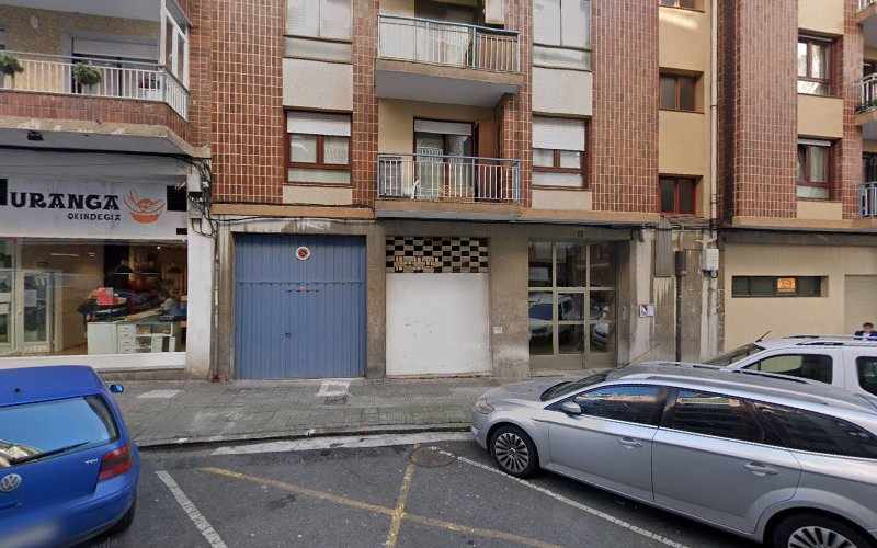 Fotografia tomada fuera de Panaderia Okindegia Uranga Bermeo - Panadería en Bermeo, Vizcaya