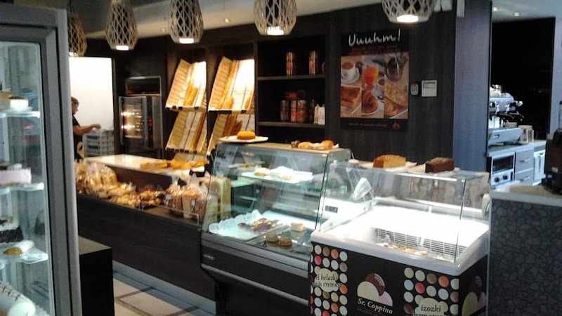 Fotografia tomada fuera de Ogiberri Muxu - Panadería en Eibar, Guipúzcoa