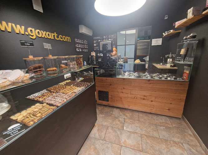 Fotografia tomada fuera de Pasteleria Goxart - Pastelería en Mutriku, Guipúzcoa
