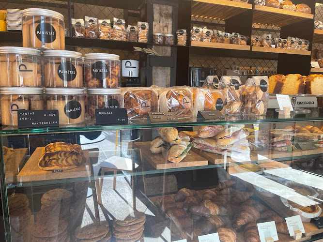 Fotografia tomada fuera de Panistas Inconformistas del Pan - Panadería en Santander, Cantabria
