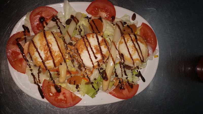 Fotografia tomada fuera de Bar Restaurante Estanés - restaurantes en Candanchú, Huesca