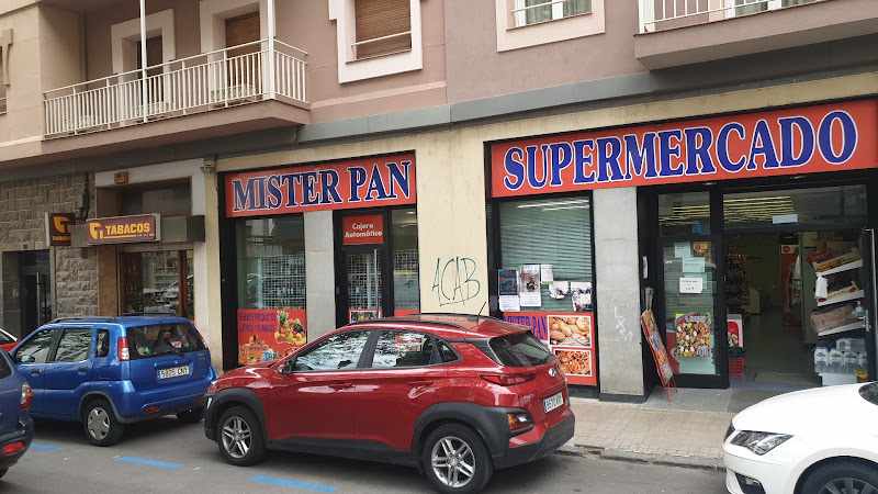 Fotografia tomada fuera de Mister Pan Jaca - Supermarket en Jaca, Huesca