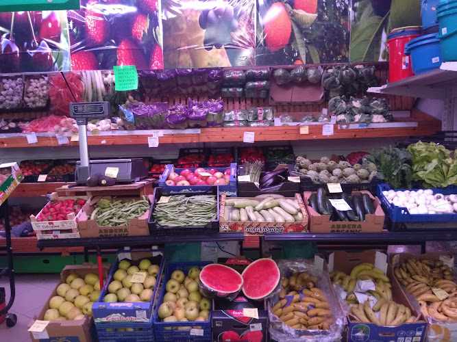 Fotografia tomada fuera de Supermercado Ricardo - Supermercado en Cañamares, Cuenca