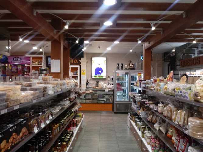Fotografia tomada fuera de Panadería Chapela. Dulces y pan artesano. - Panadería en Tarancón, Cuenca