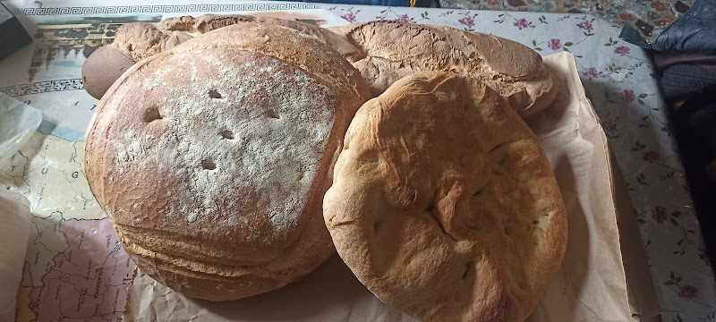 Fotografia tomada fuera de Panadería Martialay - Panadería en Martialay, Soria