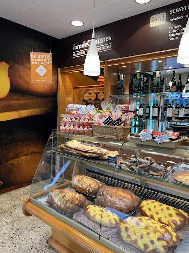 Fotografia tomada fuera de Forn de Cabrianes - Panadería en Balsareny, Barcelona