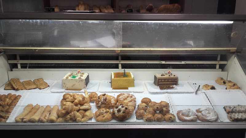 Fotografia tomada fuera de Panadería Gracia - Panadería en Luceni, Zaragoza