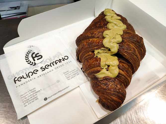 Fotografia tomada fuera de Panadería Felipe Serrano -Sweet Moment - Panadería en Zaragoza, Zaragoza