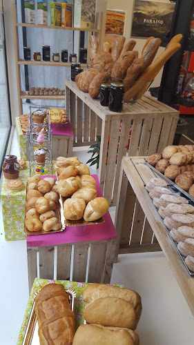 Fotografia tomada fuera de Pastelería La Nata - Pastelería en Oviedo, Asturias