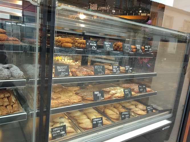 Fotografia tomada fuera de Pastelería Trébol - Pastelería en Utebo, Zaragoza