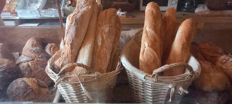 Fotografia tomada fuera de Panadería Pan de Entrala - Panadería en Entrala, Zamora