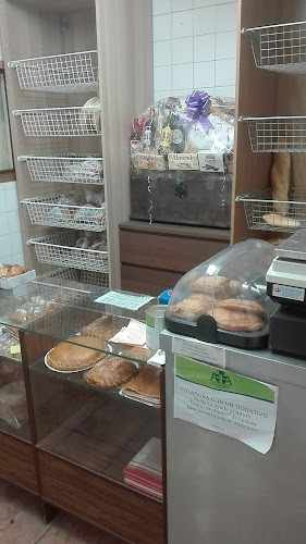 Fotografia tomada fuera de Panadería Horno Las Candelas - Panadería en Linares de Riofrío, Salamanca