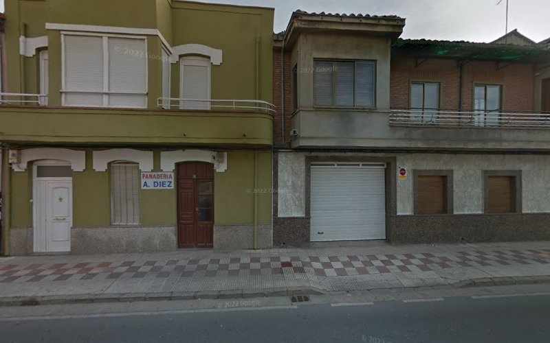 Fotografia tomada fuera de Panadería A.Diez - Panadería en Villaquilambre, León
