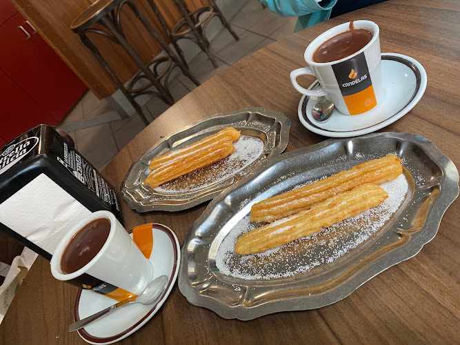 Fotografia tomada fuera de Burato - Churrería en Melide, A Coruña
