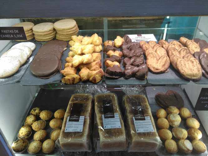 Fotografia tomada fuera de Panadería Cafetería OGIPAN Aralar - Panadería en Pamplona, Navarra