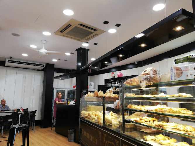 Fotografia tomada fuera de Horno El Abuelo - Panadería en Sevilla, Sevilla