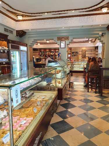 Fotografia tomada fuera de Confitería La Campana - Pastelería en Sevilla, Sevilla
