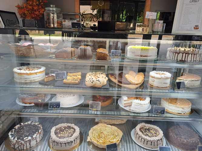 Fotografia tomada fuera de Queens Bakery Sevilla - Panadería en Sevilla, Sevilla