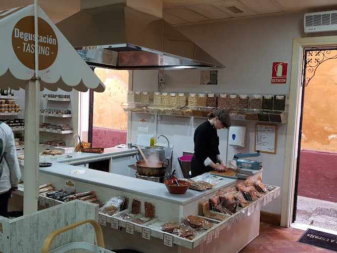 Fotografia tomada fuera de Sabor a España - Tienda de delicatessen en Sevilla, Sevilla