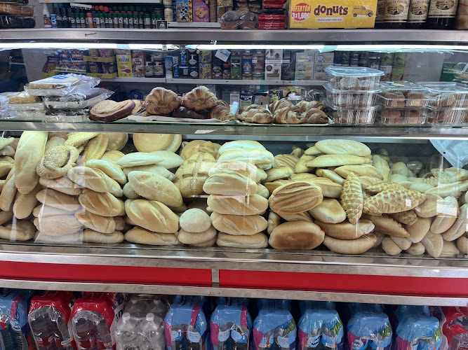 Fotografia tomada fuera de Panaderia La Andaluza - Panadería en Sevilla, Sevilla