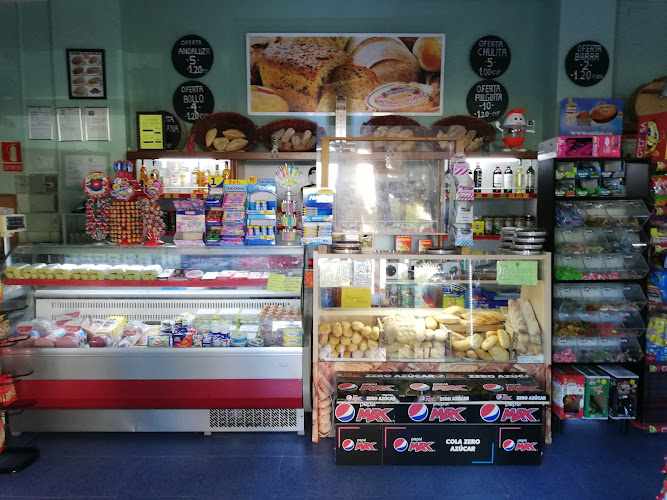 Fotografia tomada fuera de Panadería Las Ciencias - Panadería en Sevilla, Sevilla