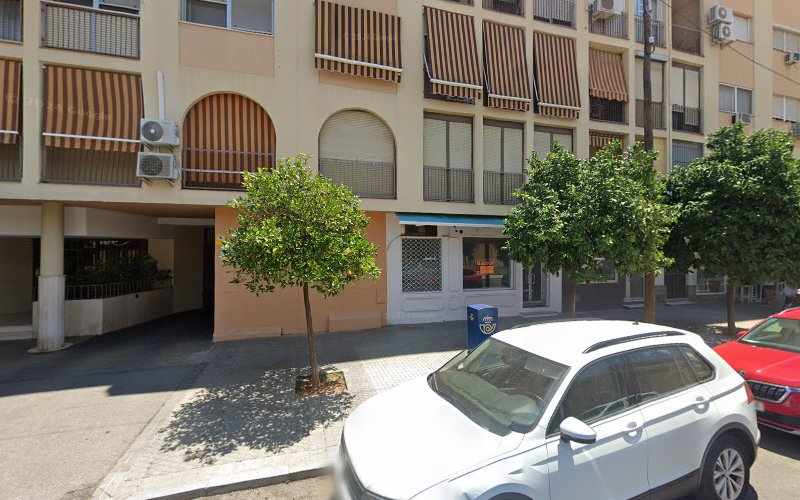 Fotografia tomada fuera de Panificadora Padipan, S.a. - Panadería en Sevilla, Sevilla
