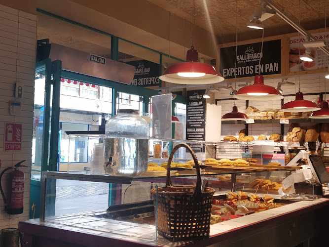 Fotografia tomada fuera de Panadería Gallofa&Co - Panadería en Santoña, Cantabria