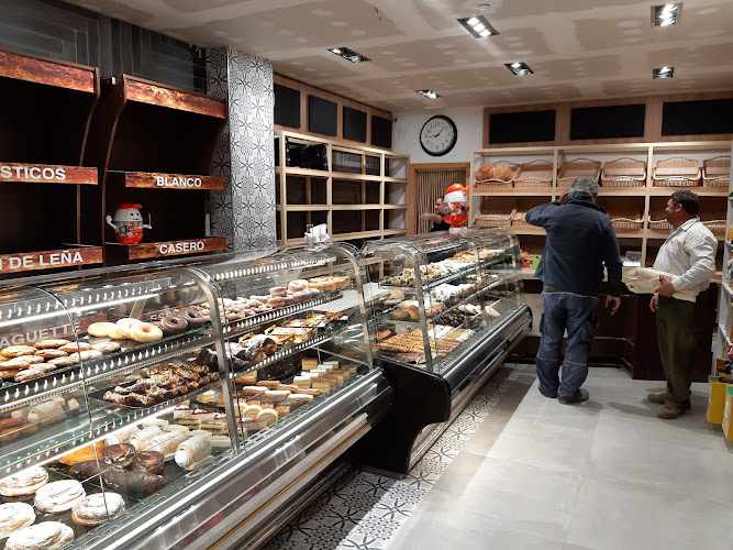 Fotografia tomada fuera de Dulce de Leche - Pastelería en Valderrubio, Granada