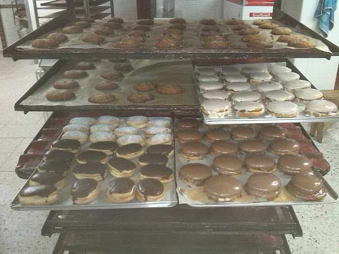 Fotografia tomada fuera de Pan de la Sierra - Panadería en Otívar, Granada