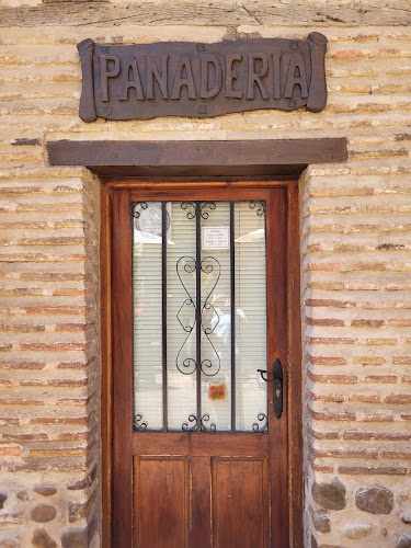 Fotografia tomada fuera de ELENA RODRIGUEZ NOZAL - Panadería en Saldaña, Palencia