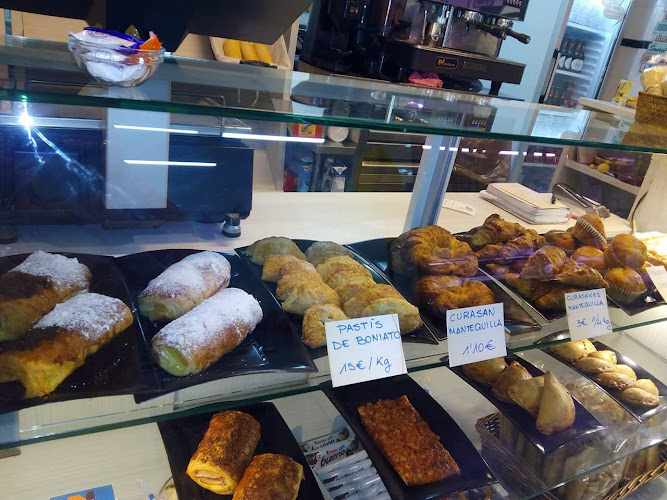 Fotografia tomada fuera de Pan Comido - Panadería en Sagunto, Valencia