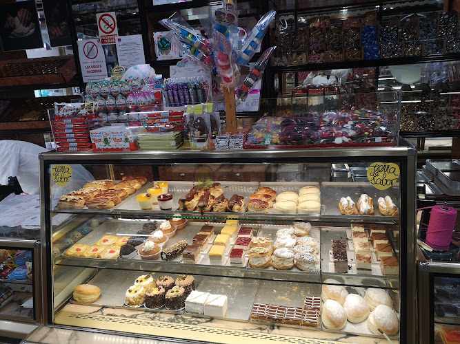Fotografia tomada fuera de Confitería Rodri - Pastelería en Valladolid, Valladolid