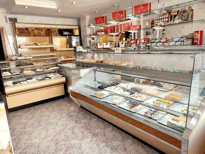 Fotografia tomada fuera de Confitería Grueso - Pastelería en El Bonillo, Albacete