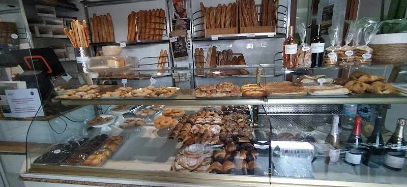 Fotografia tomada fuera de Forn de pa Cabrera - Forn de pa en L'Ampolla, Tarragona