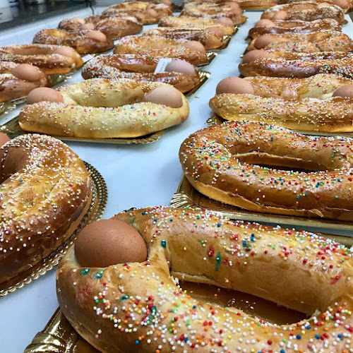 Fotografia tomada fuera de Pastisseria Bahía - Pastisseria en L'Ampolla, Tarragona