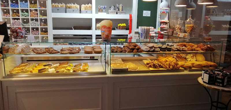 Fotografia tomada fuera de La Pastisseria HerVa - Pastelería en L'Alcúdia, Valencia