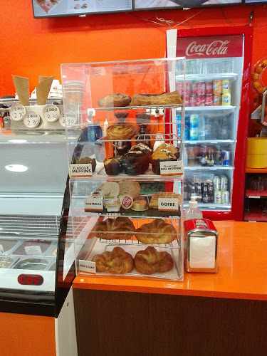 Fotografia tomada fuera de Loops & Coffee - Cafeteria en Irun, Guipúzcoa