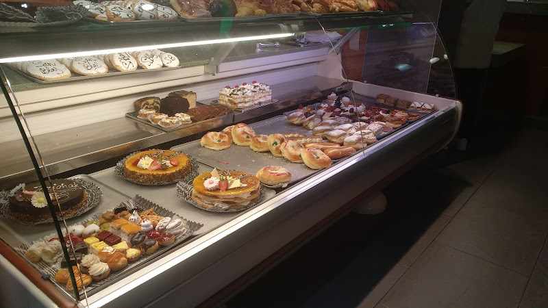 Fotografia tomada fuera de Pastelería Sayalero - Pastelería en Orio, Guipúzcoa