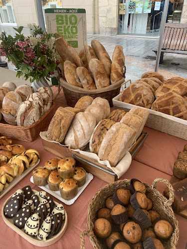 Fotografia tomada fuera de Errastiko Ogia - Panadería en Arrasate, Guipúzcoa