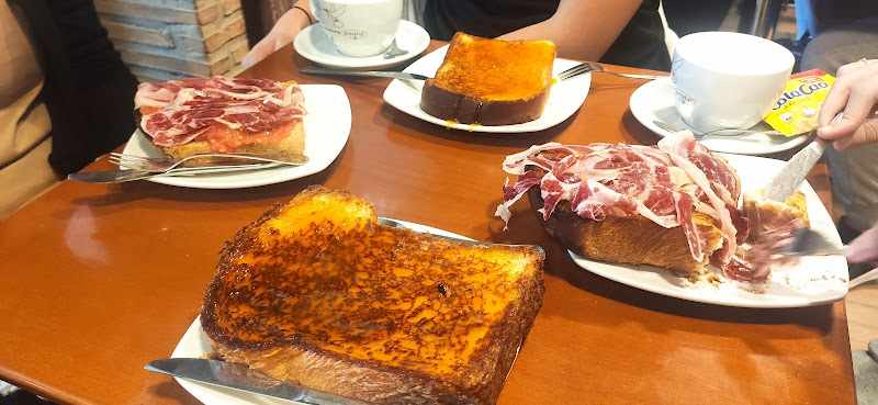 Fotografia tomada fuera de Txintxu Gozotegia - Panadería en Azpeitia, Guipúzcoa