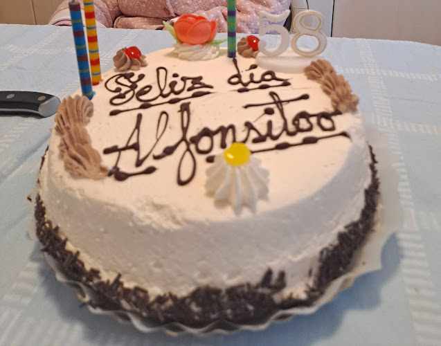 Fotografia tomada fuera de Juan Miguel Temprano Plazaola - Pastelería en Zumarraga, Guipúzcoa