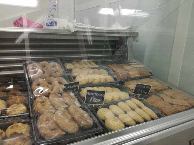 Fotografia tomada fuera de Horno y Dulceria Torres S.L. - Pastelería en Isora, Santa Cruz de Tenerife