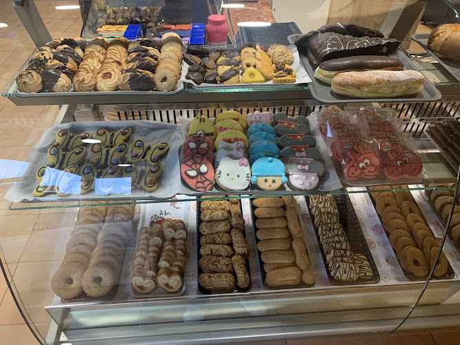 Fotografia tomada fuera de Panadería Cafetería Ana - Panadería en Arganda del Rey, Madrid