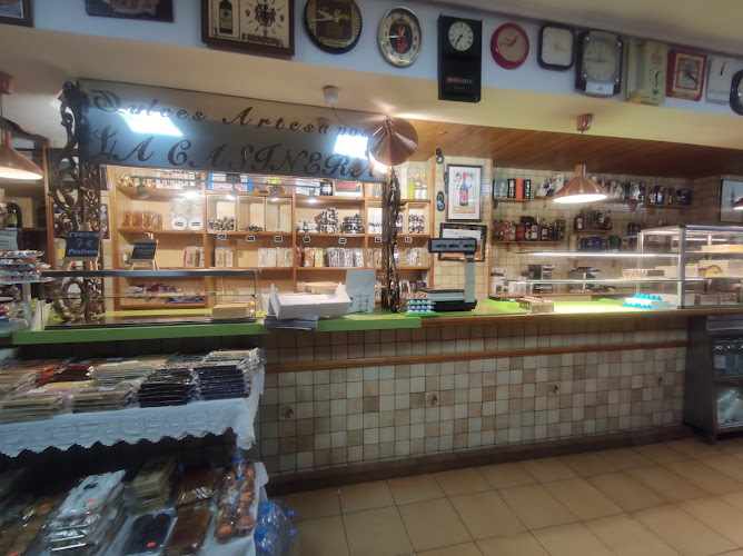 Fotografia tomada fuera de Horno Bodega Trini LaCasinera - Forn de pa en Casinos, Valencia