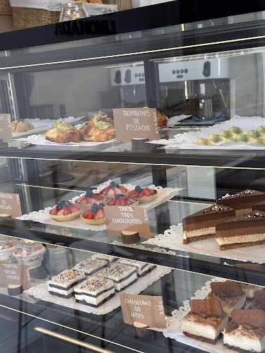 Fotografia tomada fuera de Cinnamon Atelier - cafeterías en Garachico, Santa Cruz de Tenerife