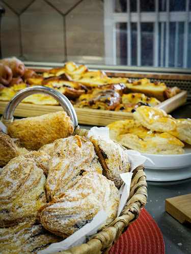 Fotografia tomada fuera de La Guinda - Panadería en Las Longueras, Santa Cruz de Tenerife