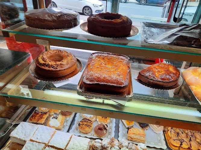 Fotografia tomada fuera de Panadería O Forno da Estrada - Panadería en Narón, A Coruña