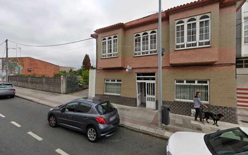 Fotografia tomada fuera de Forno E Ferretería Foxo - Panadería en Narón, A Coruña