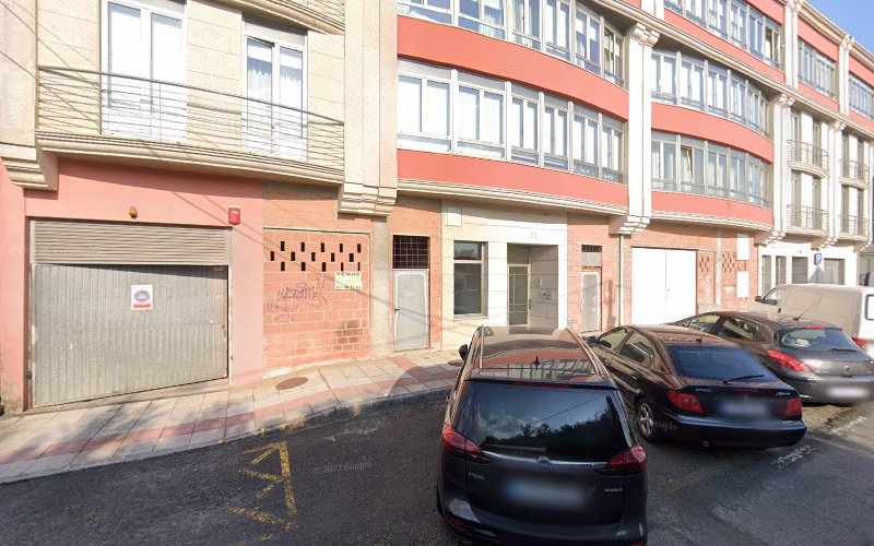 Fotografia tomada fuera de Panadería Rodríguez Tenreiro - Panadería en Narón, A Coruña